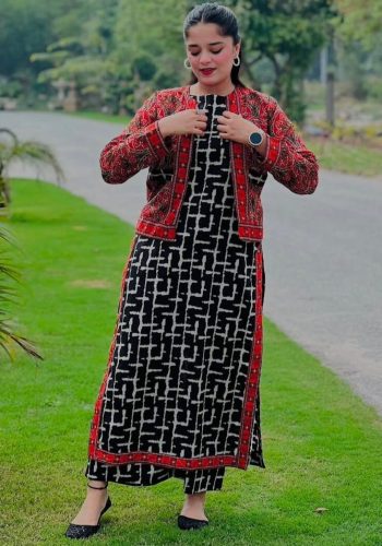 Bin Saeed 2025 Printed Lawn 3PC Suit Collection - Shirt, Voil Dupatta & Dyed Trouser