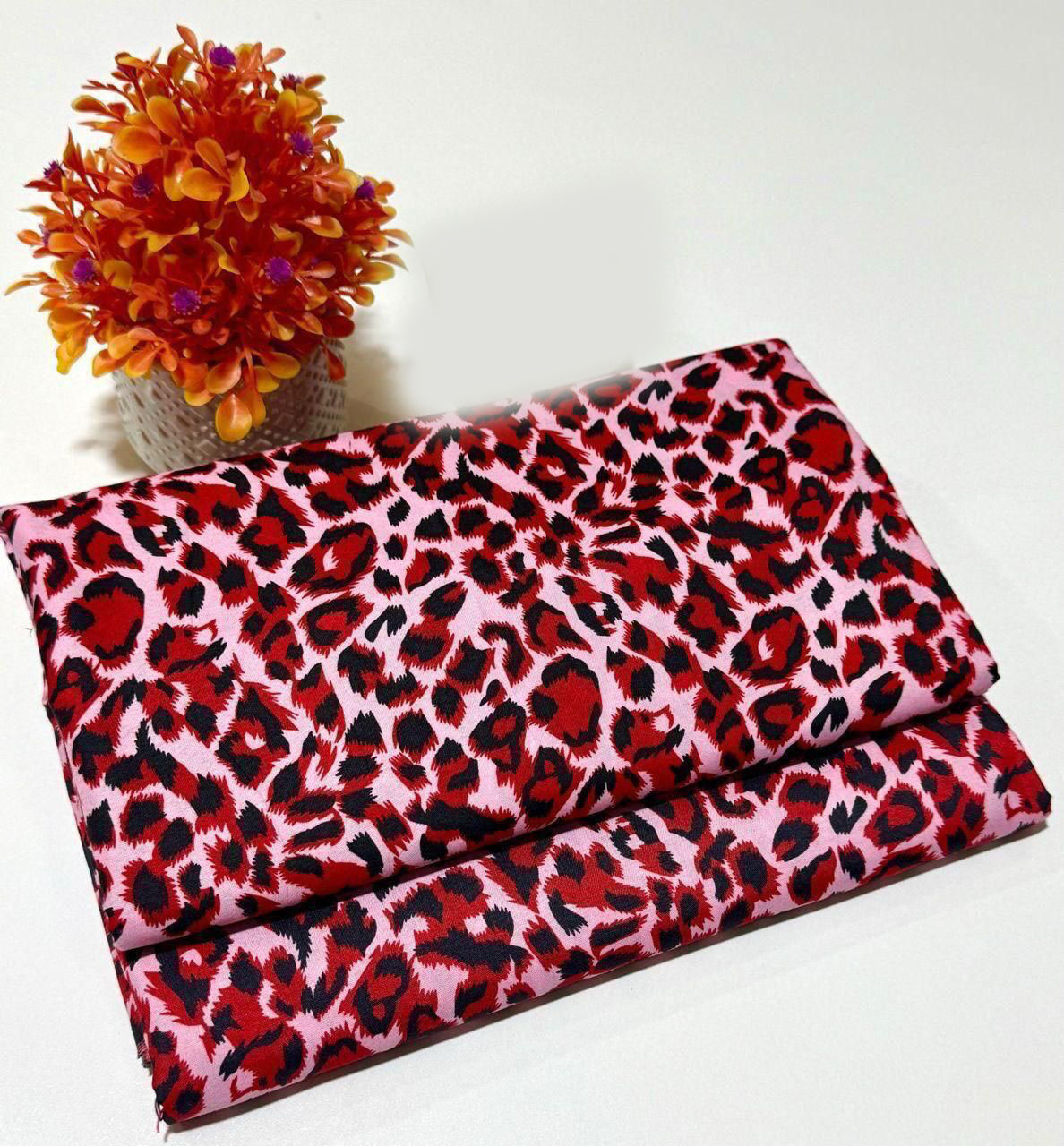 Women's-Unstitched-Allover-Summer-Cotton-2pc-Suit-2025-Design- (163)