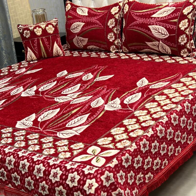 Velvet Jacquard King Size 4pc Bedsheet Set in Mehroon Red – Winter 2025 Home Collection available at sarastore.pk