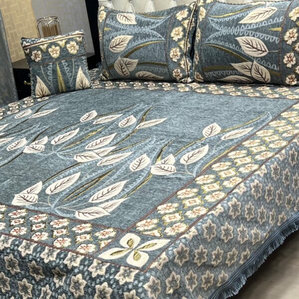 Velvet-Jacquard-King-Size-4pc-Bedsheet-Set – Winter 2025 Code: S.S-Vel04-18