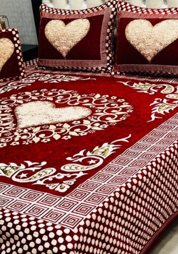 Velvet Jacquard King Size 4pc Bedsheet Set in Red – Winter 2025 Home Collection available at sarastore.pk