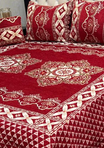 Velvet Jacquard King Size 4pc Bedsheet Set in Mehroon Red – Winter 2025 Home Collection available at sarastore.pk