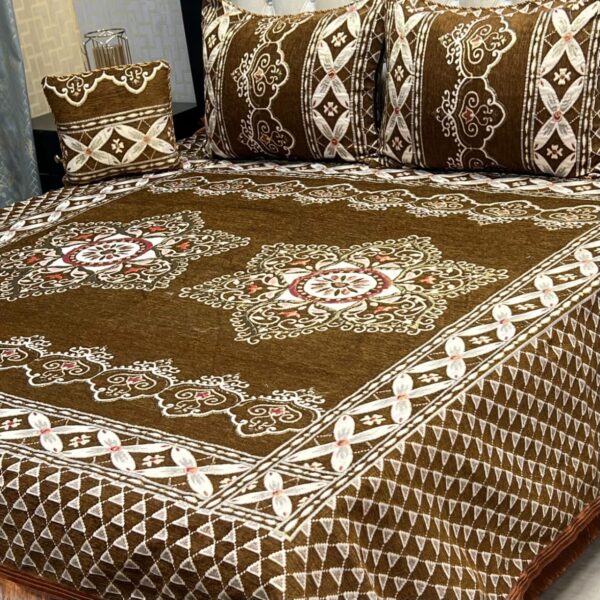 Velvet-Jacquard-King-Size-4pc-Bedsheet-Set – Winter 2025 Code: S.S-Vel04-13