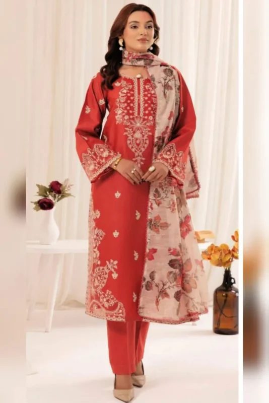 Mohagni Dhank 3 Piece Embroidered Suit – Winter 2025 Collection | sarastore.pk