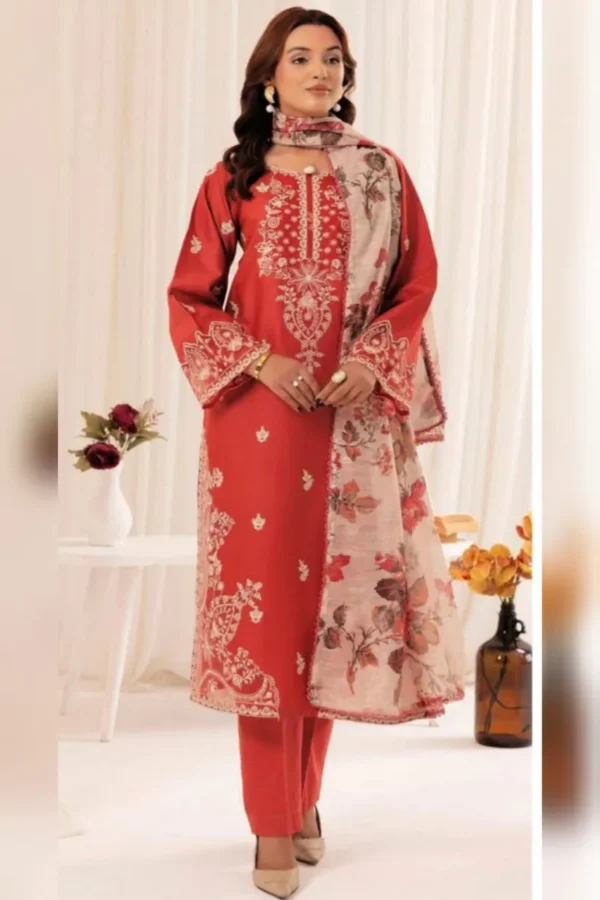 Mohagni Dhank 3 Piece Embroidered Suit – Winter 2025 Collection | sarastore.pk