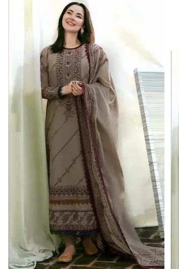 Afsana Premium Dhanak 3 Piece Embroidered Suit with Digital Wool Shawl – Winter 2025 Collection by sarastore.pk