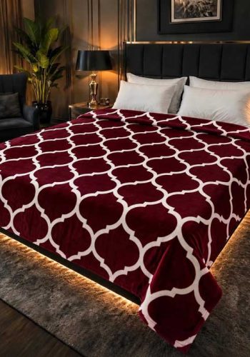 maroon-trellis-double-bed-ac-blanket-soft-flees-sarastore-pk
